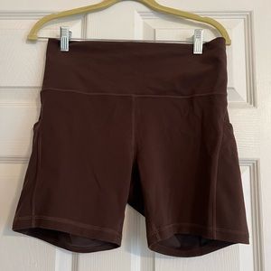 Lululemon Wunder Under 6” Short